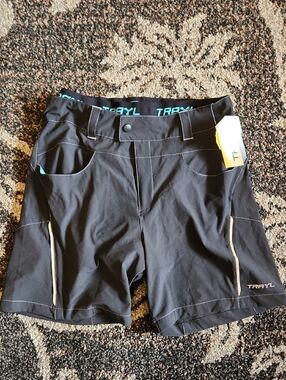 TRAYL Women’s Black Athletic Shorts with Contrast Trim